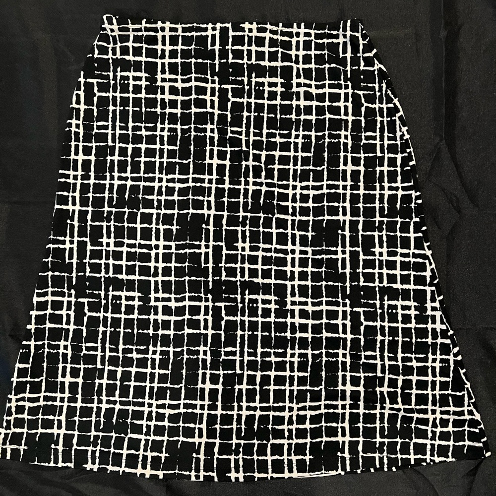 New York & Company Black and Cream Skirt